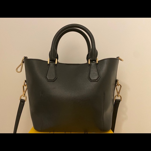 Black and gold Michael Kors Greenwich hobo bag. - Picture 3 of 3